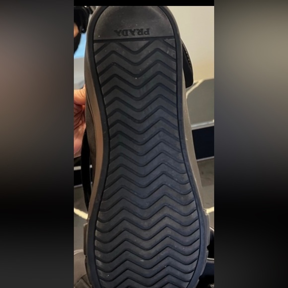 100% Authentic Prada Re-Nylon high-top sneakers - Picture 6 of 8